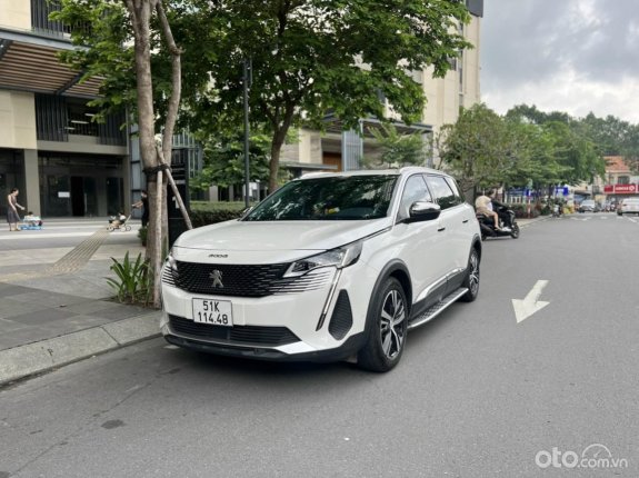 Peugeot 5008 Allure 2021 - Một chủ mua mới đi chuẩn 1 vạn kilomet