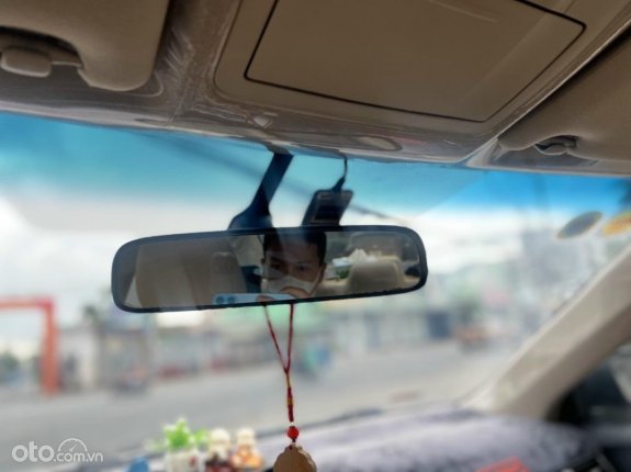 Toyota Camry 2.0E 2014 - Đi chuẩn 68 ngàn cây option full kịch