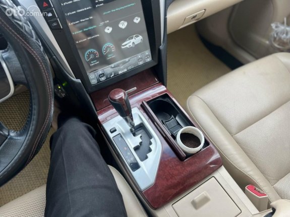 Toyota Camry 2.0E 2014 - Đi chuẩn 68 ngàn cây option full kịch