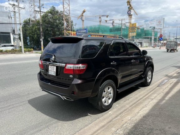 Toyota Fortuner 2.7 V 4X4 AT 2010 - Đi chuẩn 13 vạn kilomet xịn