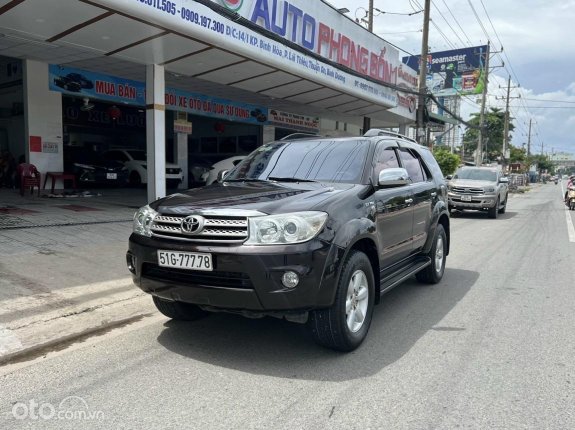 Toyota Fortuner 2.7 V 4X4 AT 2010 - Đi chuẩn 13 vạn kilomet xịn
