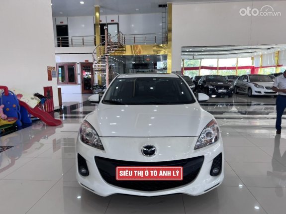 Sedan 5 chỗ cực đẹp, cửa sổ trời, số tự động