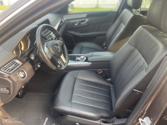 Mercedes-Benz E250 AMG 2014 - Cần bán gấp xe chính chủ giá 950tr