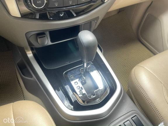 Nissan Navara EL premium r 2.5 AT 2017 - Máy dầu 2WD nhập ThaiLand