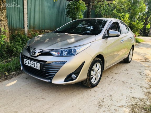 Toyota Vios Phiên bản khác 2019 - Xe màu nâu vàng