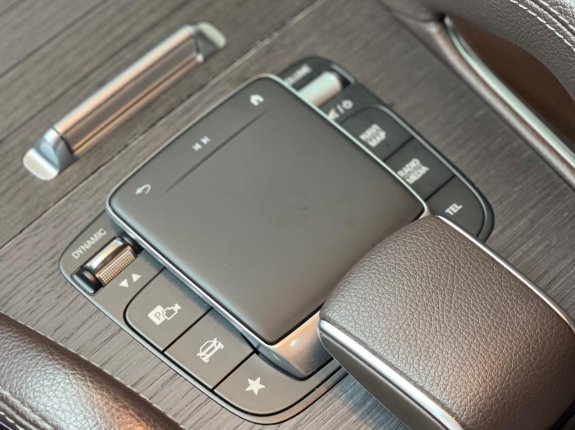 Mercedes-Benz GLE 450 4Matic 2020 - Trắng, nội thất nâu