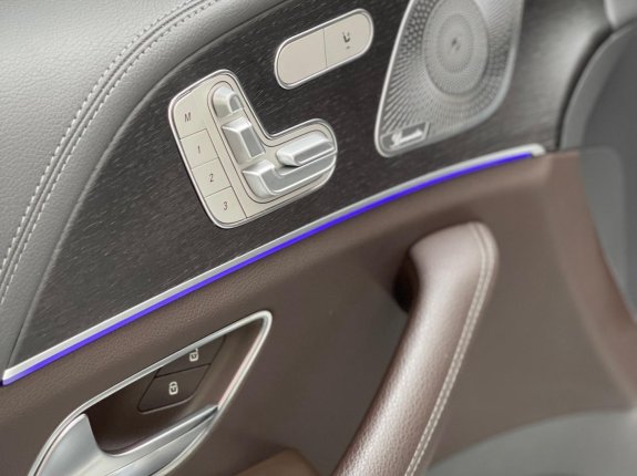 Mercedes-Benz GLE 450 4Matic 2020 - Trắng, nội thất nâu