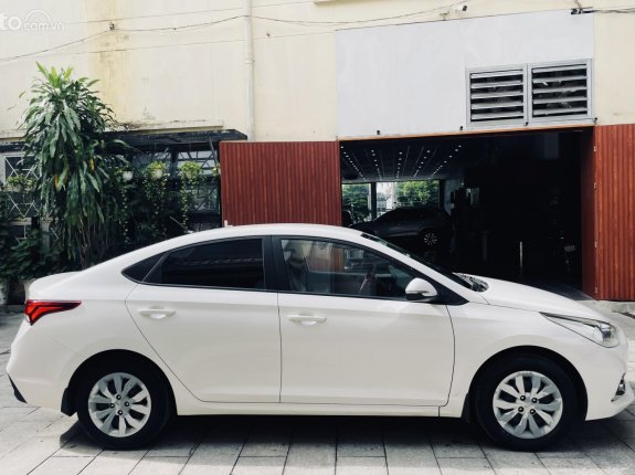Cần bán gấp xe giá hữu nghị