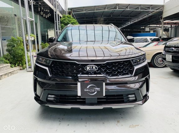 Kia Sorento Phiên bản khác 2021 - Cần bán xe máy dầu, màu nâu, odo chỉ mới 7.000km