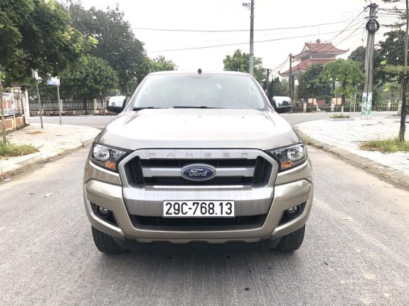 Ford Ranger XLS 2.2 4x2 AT 2017 - Số tự động, một cầu