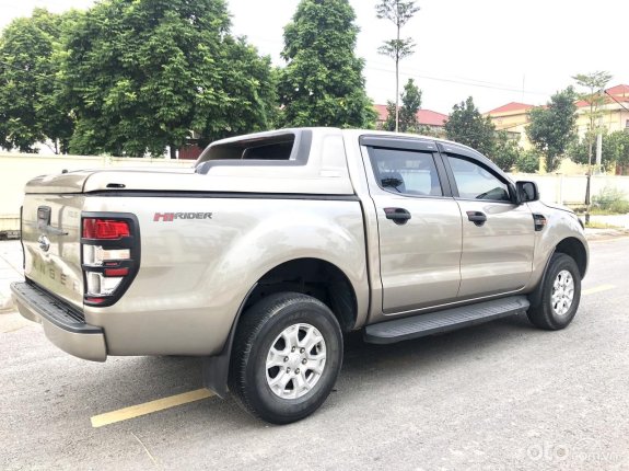 Ford Ranger XLS 2.2 4x2 AT 2017 - Số tự động, một cầu