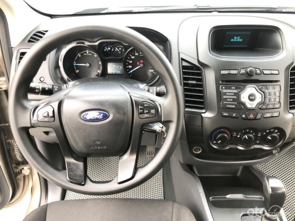 Ford Ranger XLS 2.2 4x2 AT 2017 - Số tự động, một cầu