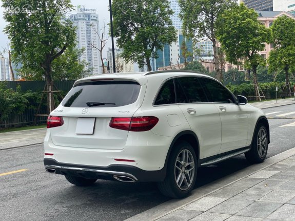 Mercedes-Benz GLC 300 4Matic 2016 - Xe rất mới