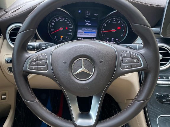 Mercedes-Benz GLC 300 4Matic 2016 - Xe rất mới