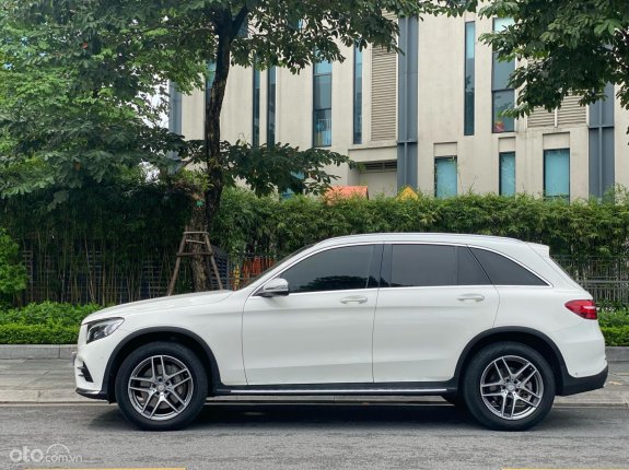 Mercedes-Benz GLC 300 4Matic 2016 - Xe rất mới