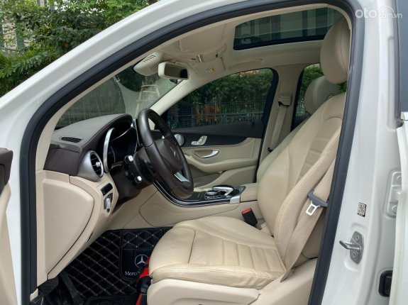 Mercedes-Benz GLC 300 4Matic 2016 - Xe rất mới