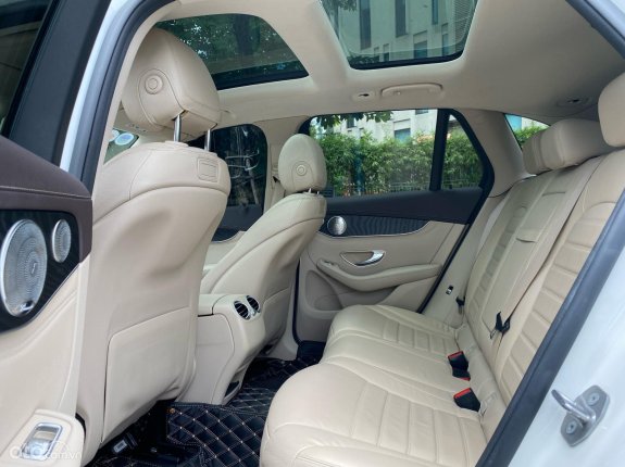 Mercedes-Benz GLC 300 4Matic 2016 - Xe rất mới