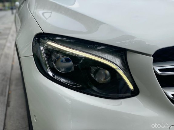 Mercedes-Benz GLC 300 4Matic 2016 - Xe rất mới