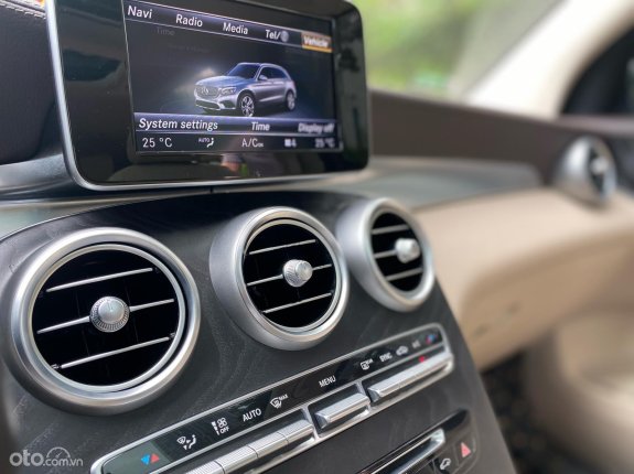 Mercedes-Benz GLC 300 4Matic 2016 - Xe rất mới
