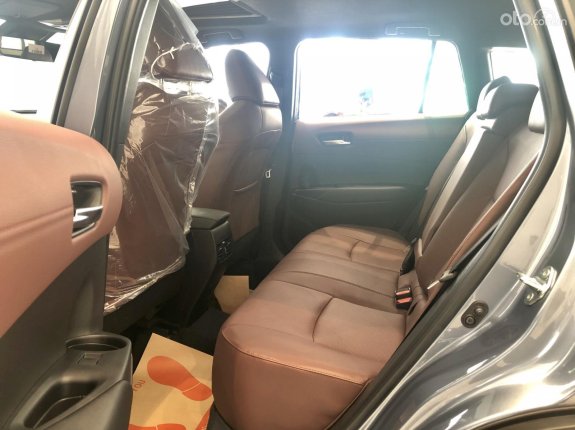 Toyota Corolla Cross 1.8 V  2023 - Hỗ trợ 1 phần phí trước bạ xe, đủ màu, giao ngay, 270tr nhận xe
