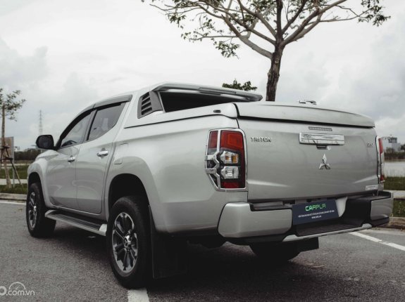 Mitsubishi Triton 2019 - Cần bán lại xe năm sản xuất 2019, màu bạc, 725tr