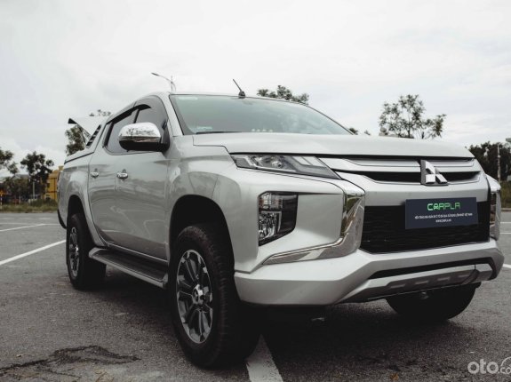Mitsubishi Triton 2019 - Cần bán lại xe năm sản xuất 2019, màu bạc, 725tr