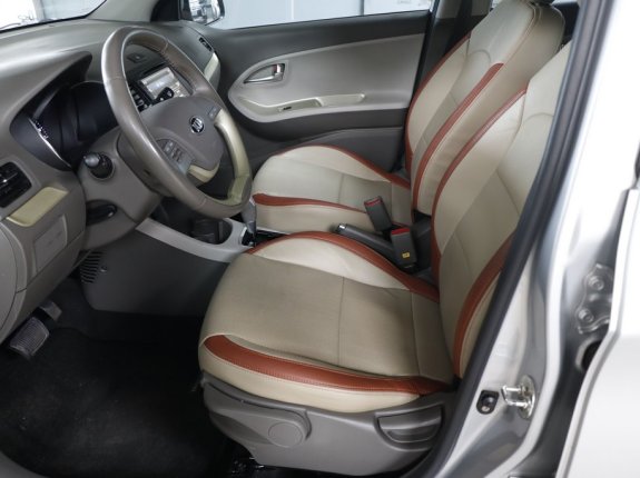 Kia Morning Si 1.25 AT 2019 - Màu bạc, giá 348tr