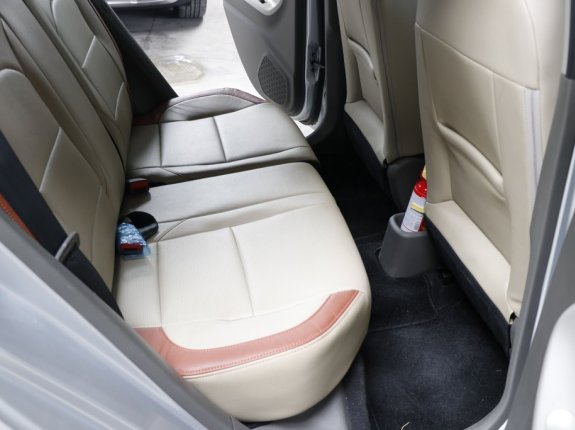 Kia Morning Si 1.25 AT 2019 - Màu bạc, giá 348tr