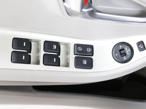 Kia Morning Si 1.25 AT 2019 - Màu bạc, giá 348tr