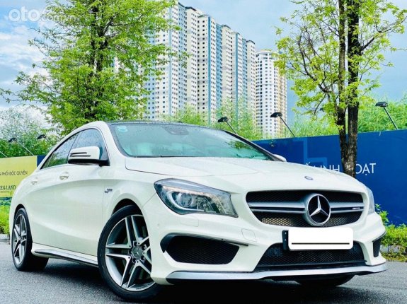 Mercedes-Benz AMG CLA 45 2014 - Màu trắng, nội thất đen