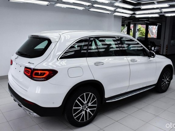 Mercedes-Benz GLC 200 4Matic 2023 - Vay 80% lãi suất 0.625/tháng cố định suốt thời gian vay
