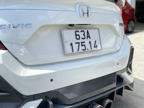 Honda Civic 1.5 Turbo RS 2020 - Nhập khẩu Thái Lan một chủ từ mới, đi chuẩn 2 vạn kilomet