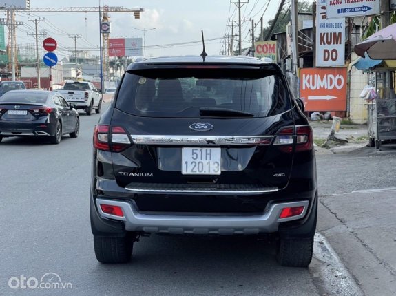 Ford Everest Titanium 2.0L AT 4WD 2019 - Nhập khẩu Thái Lan, đi 7 vạn kilomet