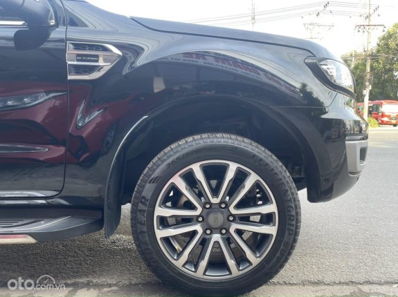 Ford Everest Titanium 2.0L AT 4WD 2019 - Nhập khẩu Thái Lan, đi 7 vạn kilomet