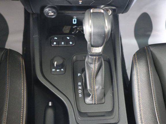 Ford Ranger Wildtrak 4x4 AT 2020 - Giá bán 836tr