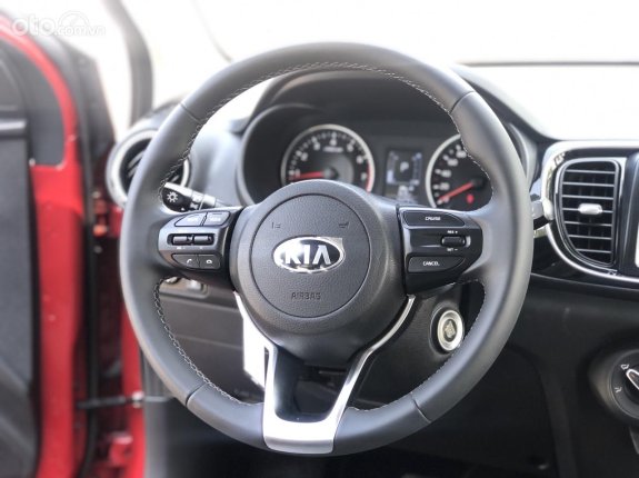 Kia Soluto AT Luxury 2021 - Cần bán xe mới 95% giá chỉ 475tr