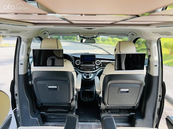 Mercedes-Benz V250 AMG 2016 - Cần bán gấp giá rất linh động