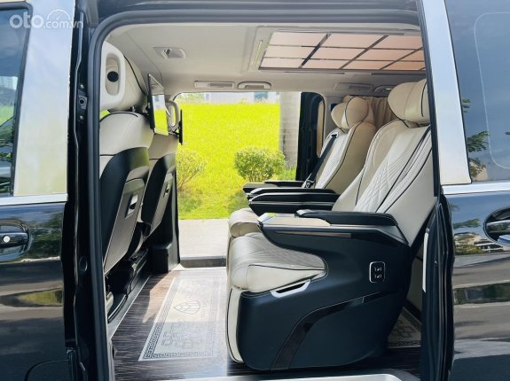 Mercedes-Benz V250 AMG 2016 - Cần bán gấp giá rất linh động