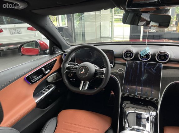 Mercedes-Benz C300 AMG 2023 - Ưu đãi hấp dẫn  