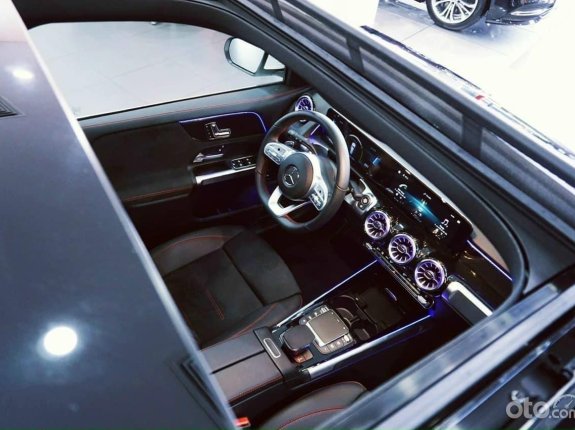 Mercedes-Benz GLB 35 AMG 2023 - Xe nhập khẩu nguyên chiếc Mexico - Xe giao ngay