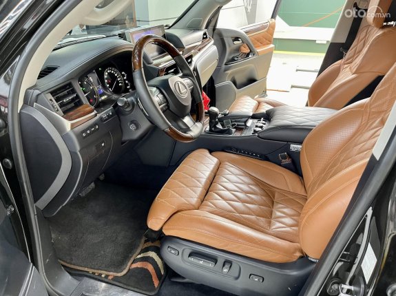 Lexus LX 570 MBS 2016 - Màu đen - Biển số Hà Nội