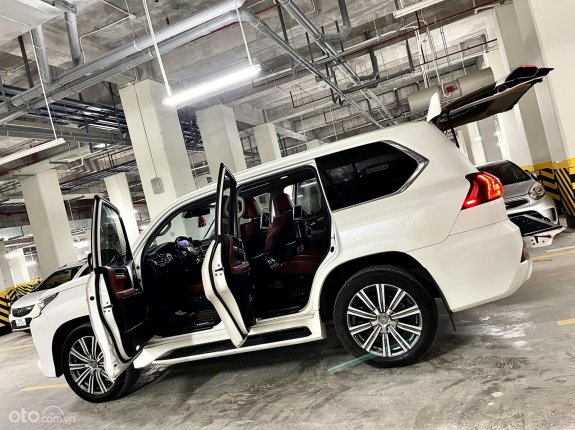Lexus LX 570 Super Sport 2016 - Xe biển Hà Nội, còn rất mới và đẹp