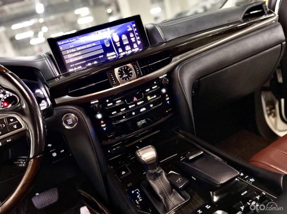 Lexus LX 570 Super Sport 2016 - Xe biển Hà Nội, còn rất mới và đẹp