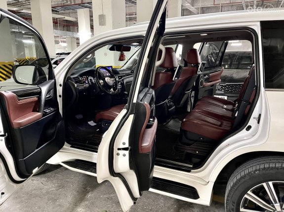 Lexus LX 570 Super Sport 2016 - Xe biển Hà Nội, còn rất mới và đẹp
