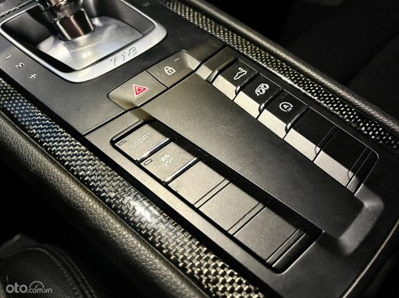 Porsche 718 cayman 2019 - Màu trắng cực phê