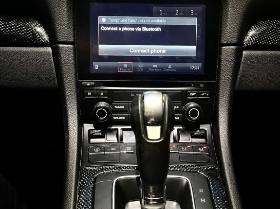 Porsche 718 cayman 2019 - Màu trắng cực phê