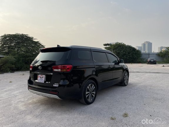 Kia Sedona 2.2 DAT 2017 - Giá tốt thương lượng