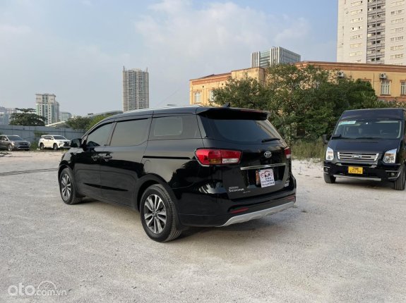 Kia Sedona 2.2 DAT 2017 - Giá tốt thương lượng