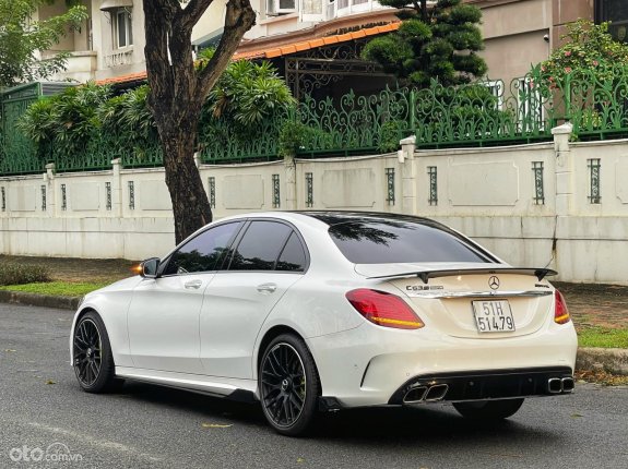 Mercedes-Benz C300 AMG 2019 - Model 2020 biển Sài Gòn - 1 chủ từ đầu