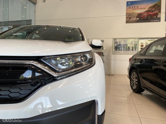 Honda CR-V 1.5 E 2022 - Sẵn xe giao ngay đón Tết - Ưu đãi hơn 250 triệu (120 triệu tiền mặt + 140 triệu bảo hiểm và PK)